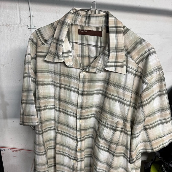 Perry Ellis short sleeve tan plaid (dark & light) dress shirt size 1XL - Picture 1 of 3